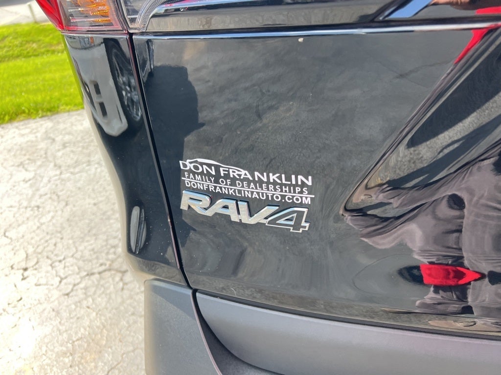 2022 Toyota RAV4 XLE Premium